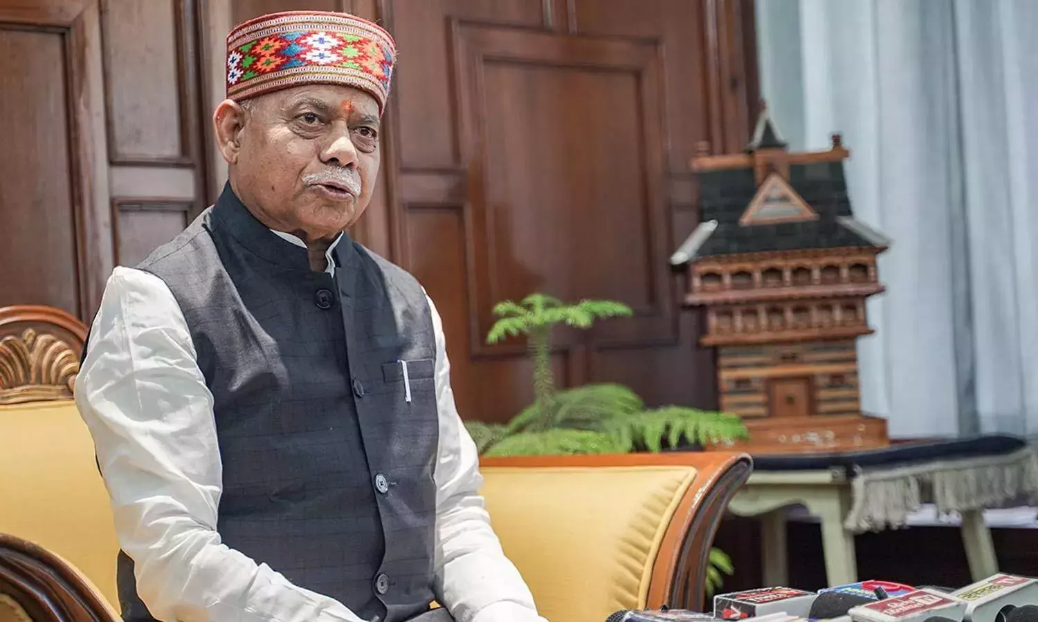 राज्यपाल शिव प्रताप शुक्ला ने बथुकम्मा के बंधन की सराहना की राज्यपाल शिव प्रताप शुक्ला ने बथुकम्मा के बंधन की सराहना की