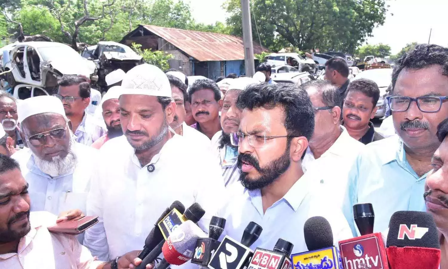 कलेक्टर वर्मा ने कहा कि ऑटो नगर का विकास 30 करोड़ रुपये से किया जाएगा कलेक्टर वर्मा ने कहा कि ऑटो नगर का विकास 30 करोड़ रुपये से किया जाएगा