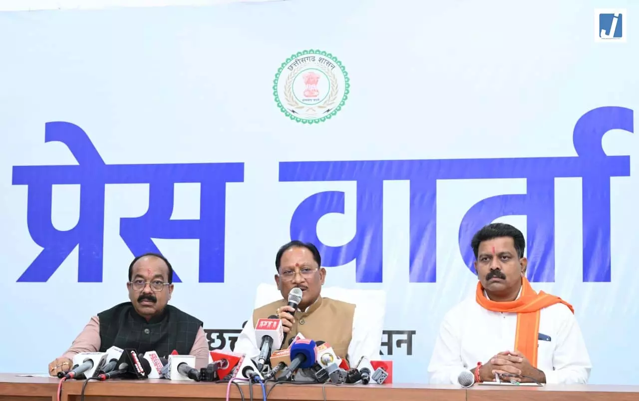 प्रधानमंत्री मोदी के नेतृत्व में छत्तीसगढ़ को मिला विकास का नया संबल प्रधानमंत्री मोदी के नेतृत्व में छत्तीसगढ़ को मिला विकास का नया संबल