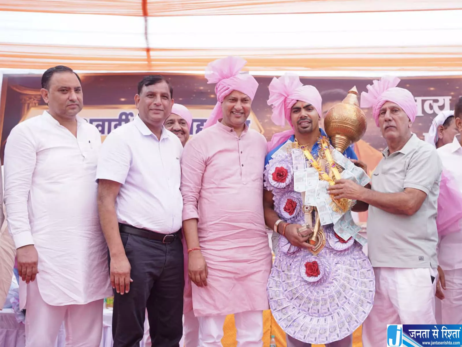 दिल्ली में कबड्डी स्टार पवन सहरावत का भव्य सम्मान दिल्ली में कबड्डी स्टार पवन सहरावत का भव्य सम्मान