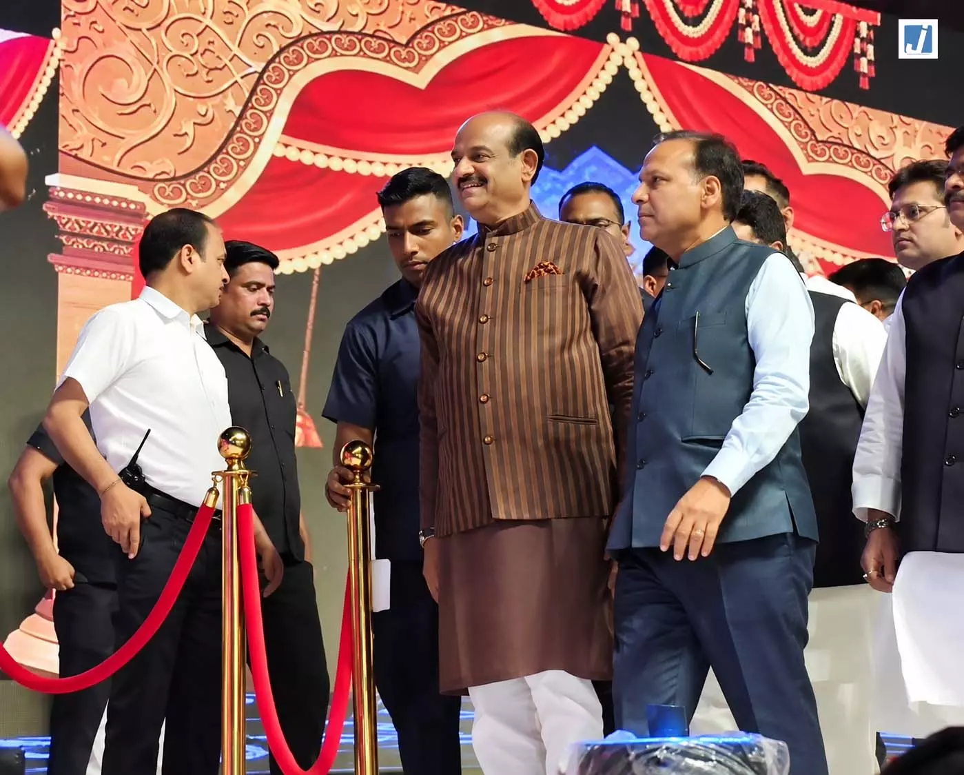 लाल किला मैदान में रामलीला देखने पहुंचे लोकसभा अध्यक्ष ओम बिरला लाल किला मैदान में रामलीला देखने पहुंचे लोकसभा अध्यक्ष ओम बिरला