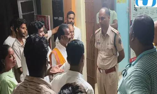 जगराता की फ्लेक्सी हटाने पर बवाल, नगर पालिका अध्यक्ष पर आरोप जगराता की फ्लेक्सी हटाने पर बवाल, नगर पालिका अध्यक्ष पर आरोप