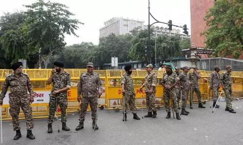 CEC के खिलाफ प्रदर्शन करने वालों पर दूसरे दिन भी कार्रवाई