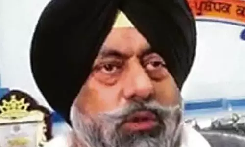 दिल्ली गुरुद्वारा प्रदर्शन पर सियासी टकराव, AAP के खिलाफ शिकायत दिल्ली गुरुद्वारा प्रदर्शन पर सियासी टकराव, AAP के खिलाफ शिकायत