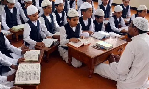 उत्तराखंड के मदरसों में बुनियादी सुविधाओं का संकट, 227 बंद और 19 सील उत्तराखंड के मदरसों में बुनियादी सुविधाओं का संकट, 227 बंद और 19 सील