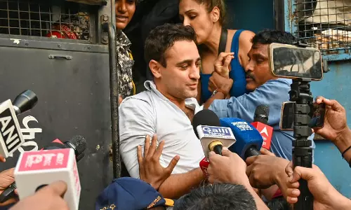 मुंबई में CJP आंदोलन के समर्थन में प्रदर्शन, 600 से अधिक लोग हिरासत में; FIR दर्ज