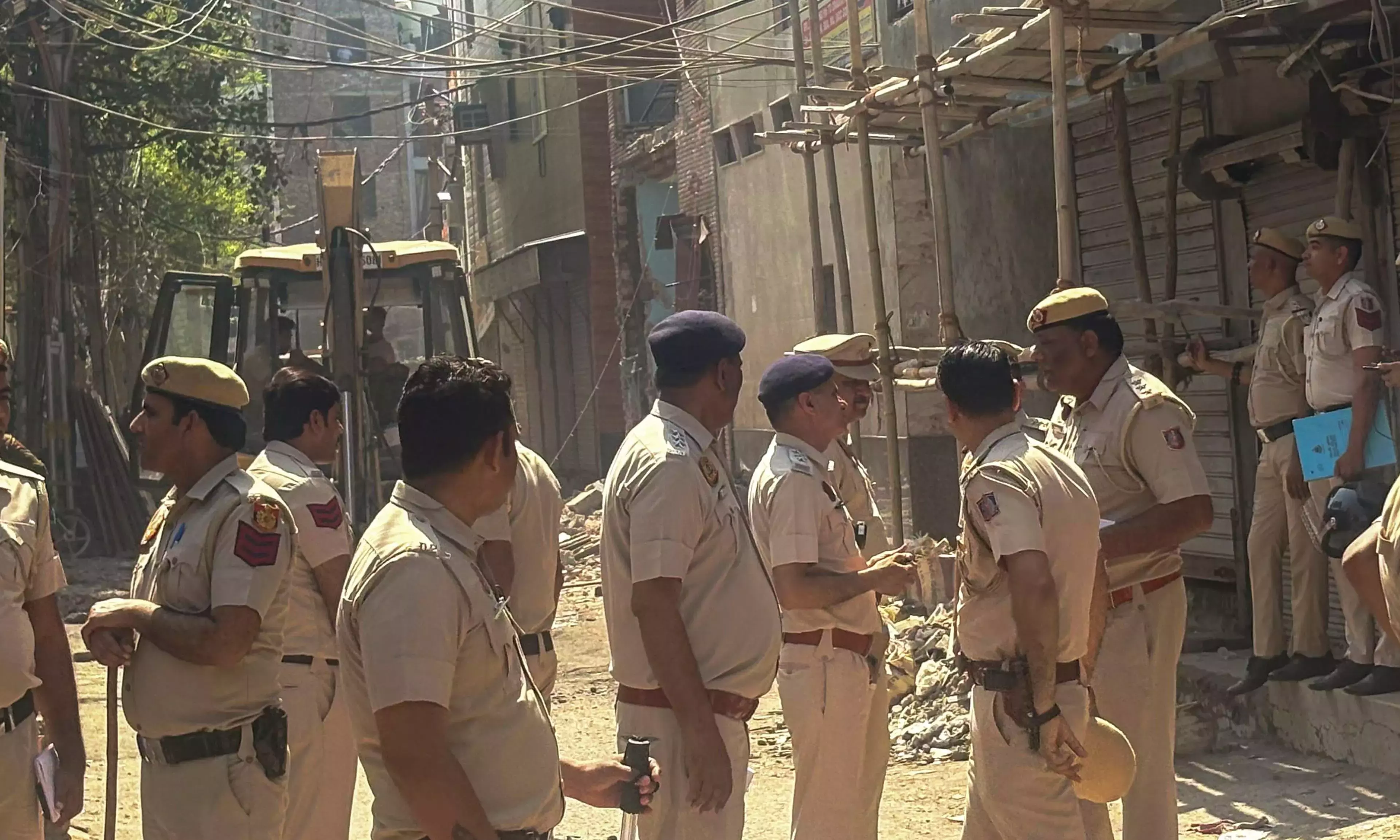 Telangana: गोलकोंडा में मैत्री समिति के सदस्य को चाकू मारा गया Telangana: गोलकोंडा में मैत्री समिति के सदस्य को चाकू मारा गया