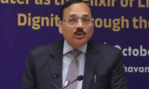 CJI सूर्यकांत बोले- सिर्फ नल कनेक्शन काफी नहीं, साफ और सुरक्षित पानी मिलना जरूरी CJI सूर्यकांत बोले- सिर्फ नल कनेक्शन काफी नहीं, साफ और सुरक्षित पानी मिलना जरूरी