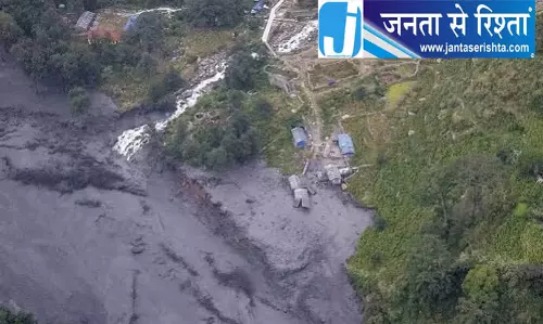 नेपाल में बाढ़ का कहर, 40 घर और 6 पुल बहे नेपाल में बाढ़ का कहर, 40 घर और 6 पुल बहे