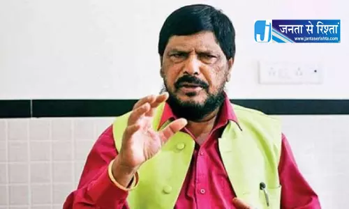 कल्याणकारी योजनाओं को लेकर केंद्रीय मंत्री सख्त, अधिकारियों को दिए निर्देश कल्याणकारी योजनाओं को लेकर केंद्रीय मंत्री सख्त, अधिकारियों को दिए निर्देश