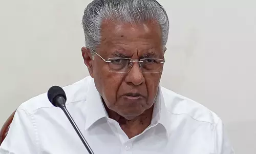 पिनाराई विजयन और बेटी टी. वीना पर दो FIR दर्ज होने का दावा पिनाराई विजयन और बेटी टी. वीना पर दो FIR दर्ज होने का दावा