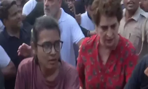 राहुल प्रियंका के नेतृत्व में INDIA गठबंधन का सुप्रीम कोर्ट मार्च राहुल प्रियंका के नेतृत्व में INDIA गठबंधन का सुप्रीम कोर्ट मार्च