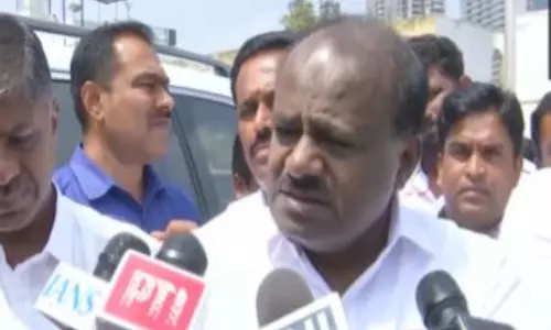 कांग्रेस के CJI से मिलने के कदम पर कुमारस्वामी ने उठाए सवाल