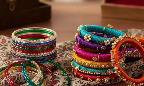पुरानी चूड़ियों को दें नया लुक, घर पर बनाएं डिजाइनर कड़े