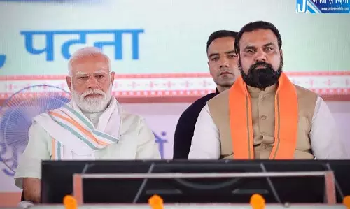 मोदी के 25 साल पूरे, बिहार कैबिनेट ने जताया आभार