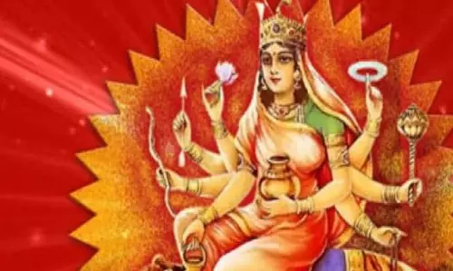 मां चंद्रघंटा पूजा: विधि, प्रिय भोग, मंत्र और पौराणिक कथा मां चंद्रघंटा पूजा: विधि, प्रिय भोग, मंत्र और पौराणिक कथा