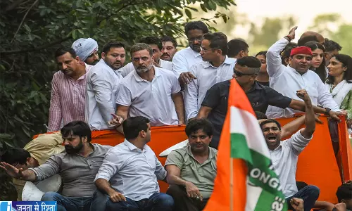 SIR पर बड़ा विवाद सुप्रीम कोर्ट पहुंचे राहुल गांधी और खड़गे SIR पर बड़ा विवाद सुप्रीम कोर्ट पहुंचे राहुल गांधी और खड़गे