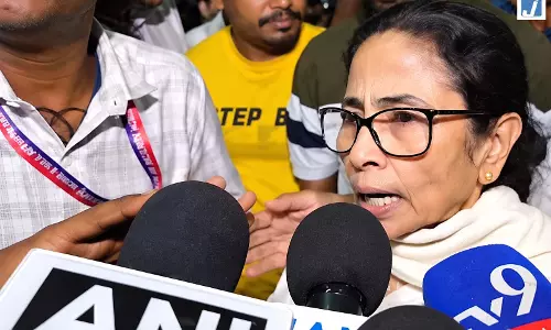 मतदाता सूची पर ममता बनर्जी का सवाल मतदाता सूची पर ममता बनर्जी का सवाल