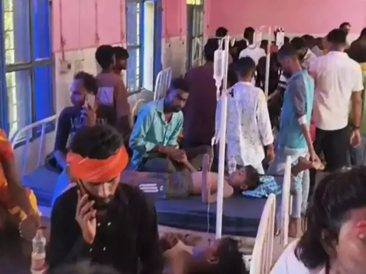 बिहार में कलश यात्रा के दौरान करंट से दो बच्चों की मौत बिहार में कलश यात्रा के दौरान करंट से दो बच्चों की मौत