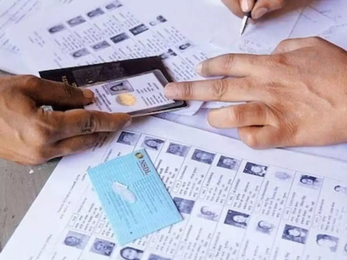 झारखंड में एसआईआर के तहत फॉर्म-6 के 7.75 लाख आवेदन डिजिटाइज झारखंड में एसआईआर के तहत फॉर्म-6 के 7.75 लाख आवेदन डिजिटाइज