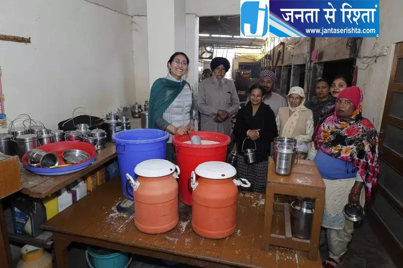 लुधियाना की महिला ने डेयरी फार्मिंग में बनाई अपनी पहचान लुधियाना की महिला ने डेयरी फार्मिंग में बनाई अपनी पहचान