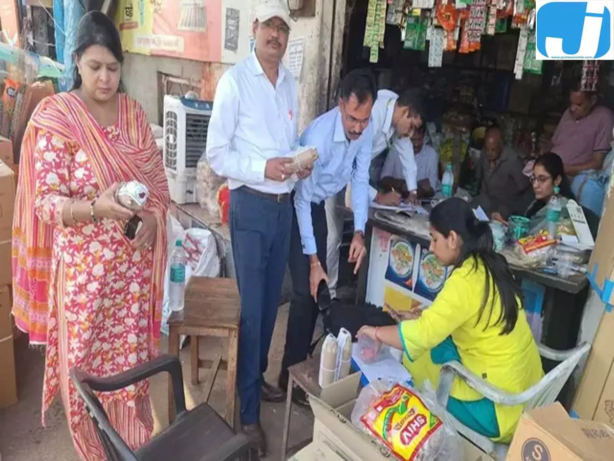कुट्टू आटा और मसालों पर कार्रवाई, मुजफ्फरनगर में FSDA की रेड कुट्टू आटा और मसालों पर कार्रवाई, मुजफ्फरनगर में FSDA की रेड