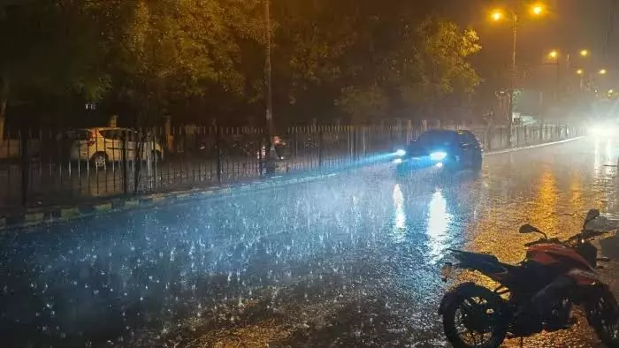 हरियाणा के मौसम में बदलाव, कई दिनों तक बरस सकते हैं बादल हरियाणा के मौसम में बदलाव, कई दिनों तक बरस सकते हैं बादल