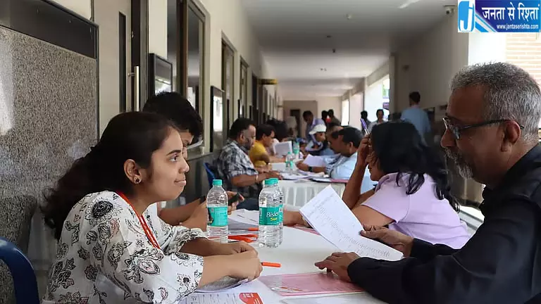 60 साल के बाद भी नौकरी, 83 वरिष्ठ नागरिकों को मिला काम 60 साल के बाद भी नौकरी, 83 वरिष्ठ नागरिकों को मिला काम