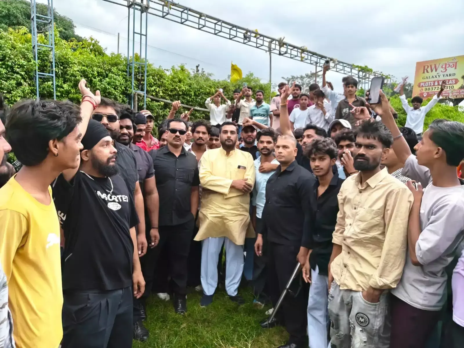 मोदी सरकार के समर्थन में ग्रामीण युवाओं ने बुलंद की आवाज मोदी सरकार के समर्थन में ग्रामीण युवाओं ने बुलंद की आवाज