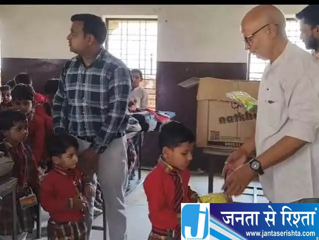 स्कूलों में एलर्जी से बचाव के लिए तनवीर सादिक ने उठाई आवाज स्कूलों में एलर्जी से बचाव के लिए तनवीर सादिक ने उठाई आवाज