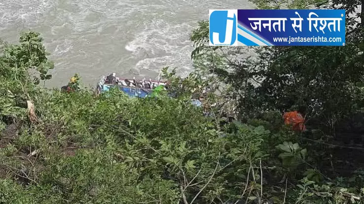 हंदवाड़ा में भीषण सड़क हादसा, 2 की मौत, 4 घायल हंदवाड़ा में भीषण सड़क हादसा, 2 की मौत, 4 घायल