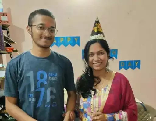 सूरजपुर टीचर मां और छात्र बेटे की हत्या का मामला, हिरासत में संदेही, चौंकाने वाला खुलासा सूरजपुर टीचर मां और छात्र बेटे की हत्या का मामला, हिरासत में संदेही, चौंकाने वाला खुलासा