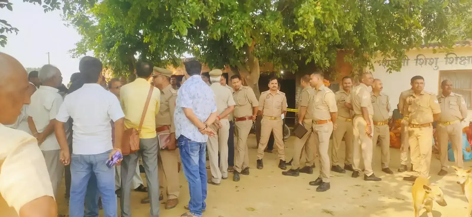 सिर कुचलकर पूर्व प्रधान के छोटे भाई को उतारा मौत के घाट सिर कुचलकर पूर्व प्रधान के छोटे भाई को उतारा मौत के घाट