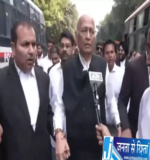 अभिषेक मनु सिंघवी का बड़ा बयान सुप्रीम कोर्ट में याचिका दायर करेंगे कई दल अभिषेक मनु सिंघवी का बड़ा बयान सुप्रीम कोर्ट में याचिका दायर करेंगे कई दल
