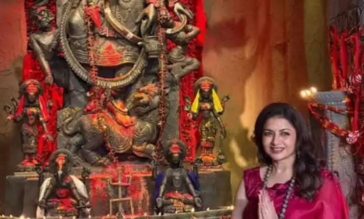 भाग्यश्री ने मनाया नवरात्रि: मां दुर्गा के नौ रूपों से मांगा आशीर्वाद भाग्यश्री ने मनाया नवरात्रि: मां दुर्गा के नौ रूपों से मांगा आशीर्वाद