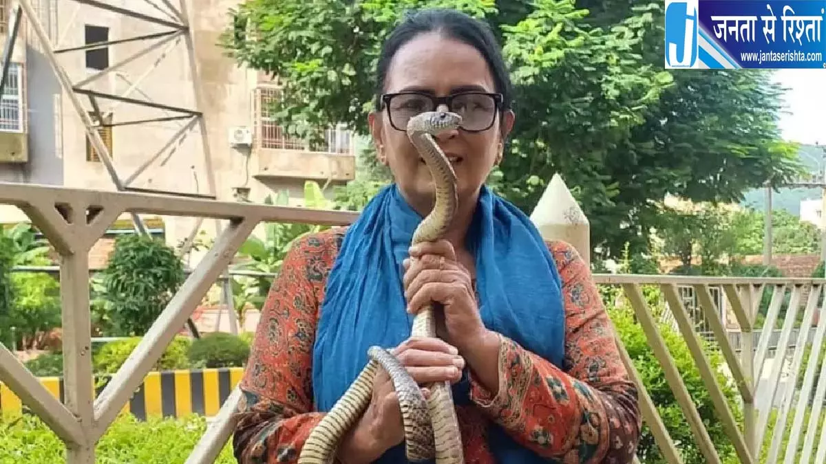 डर को हराकर 2500 बेजुबानों की जीवनदाता बनीं रजनी डर को हराकर 2500 बेजुबानों की जीवनदाता बनीं रजनी