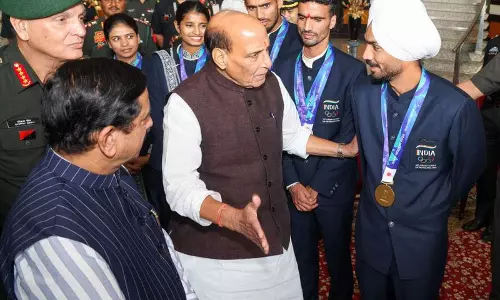 एशियाई खेलों के पदक विजेताओं को राजनाथ सिंह ने किया सम्मानित