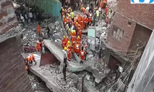 दिल्ली के असुरक्षित भवनों की जानकारी मिले जनता को, पार्षदों ने उठाई आवाज