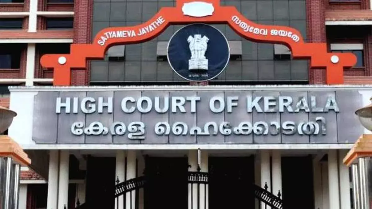 FIR से पहले सुनवाई क्यों? हाईकोर्ट ने मासिक भुगतान मामले में पूछा सवाल FIR से पहले सुनवाई क्यों? हाईकोर्ट ने मासिक भुगतान मामले में पूछा सवाल