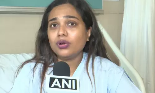 सुप्रीम कोर्ट मार्च में हंगामा गर्भवती पत्रकार ने लगाए गंभीर आरोप सुप्रीम कोर्ट मार्च में हंगामा गर्भवती पत्रकार ने लगाए गंभीर आरोप