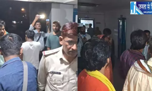 फाइनेंस कर्मी को गोली मारकर ₹50 हजार की लूट फाइनेंस कर्मी को गोली मारकर ₹50 हजार की लूट