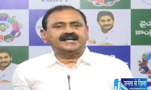 IAS अफसर की दबंगई पर सियासी बवाल चंद्रबाबू नायडू पर गंभीर आरोप IAS अफसर की दबंगई पर सियासी बवाल चंद्रबाबू नायडू पर गंभीर आरोप