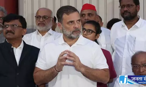 INDIA गठबंधन की बैठक के बाद राहुल गांधी ने चुनाव आयोग को घेरा