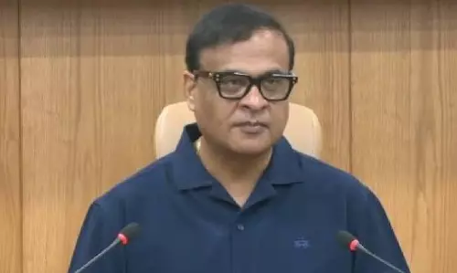 हिमंत का तीखा प्रहार: विदेशी साज़िश और कांग्रेस पर उठाए सवाल हिमंत का तीखा प्रहार: विदेशी साज़िश और कांग्रेस पर उठाए सवाल