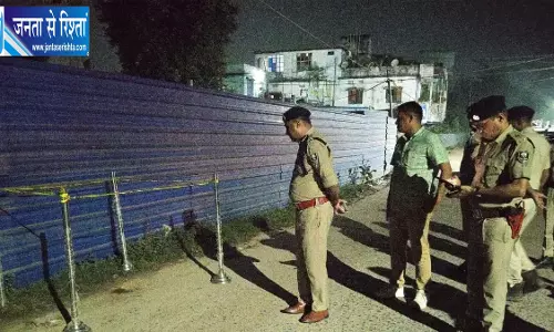 बेगूसराय में सनसनीखेज वारदात, डॉक्टर पर एसिड अटैक