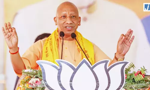 CM योगी का वाराणसी दौरा, बाबा विश्वनाथ के करेंगे दर्शन CM योगी का वाराणसी दौरा, बाबा विश्वनाथ के करेंगे दर्शन