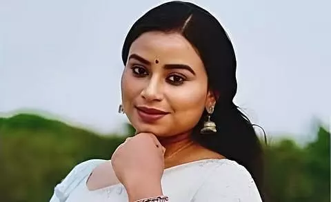 ज़ुबीन गर्ग केस: हाईकोर्ट के निर्देश के बाद अमृतप्रभा की रिहाई ज़ुबीन गर्ग केस: हाईकोर्ट के निर्देश के बाद अमृतप्रभा की रिहाई