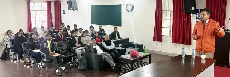 बौद्धिक संपदा अधिकार से शोध और आर्थिक उन्नति को मिलता है बढ़ावा : प्रो. तिवारी बौद्धिक संपदा अधिकार से शोध और आर्थिक उन्नति को मिलता है बढ़ावा : प्रो. तिवारी