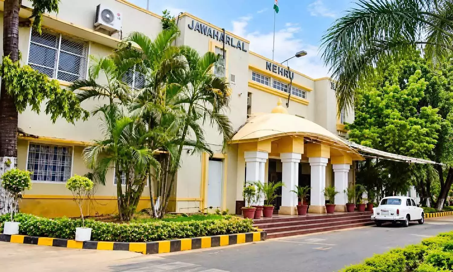 Andhra: VMC मेयर का पद 7वीं बार अनारक्षित हुआ Andhra: VMC मेयर का पद 7वीं बार अनारक्षित हुआ