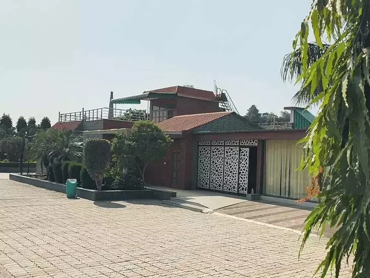 BJP नेता के हाथ-पैर बांधकर लूट, रात में घुसे बदमाश BJP नेता के हाथ-पैर बांधकर लूट, रात में घुसे बदमाश